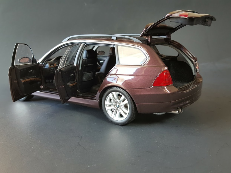 This is how you do it Minichamps